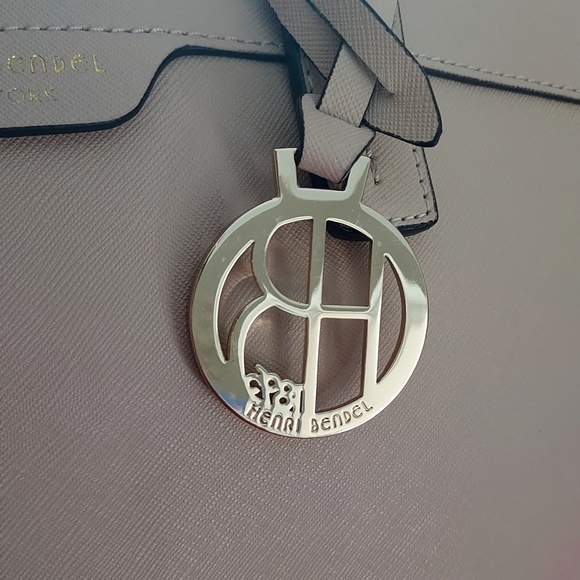 Henri Bendel large leather Satchel  in excellent condition.  Rare !! - Picture 15 of 16